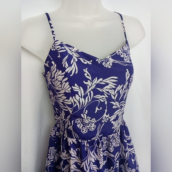2/$30 GAP Summer Blue and White Floral Mini Sundress (#468) - Picture 4 of 12